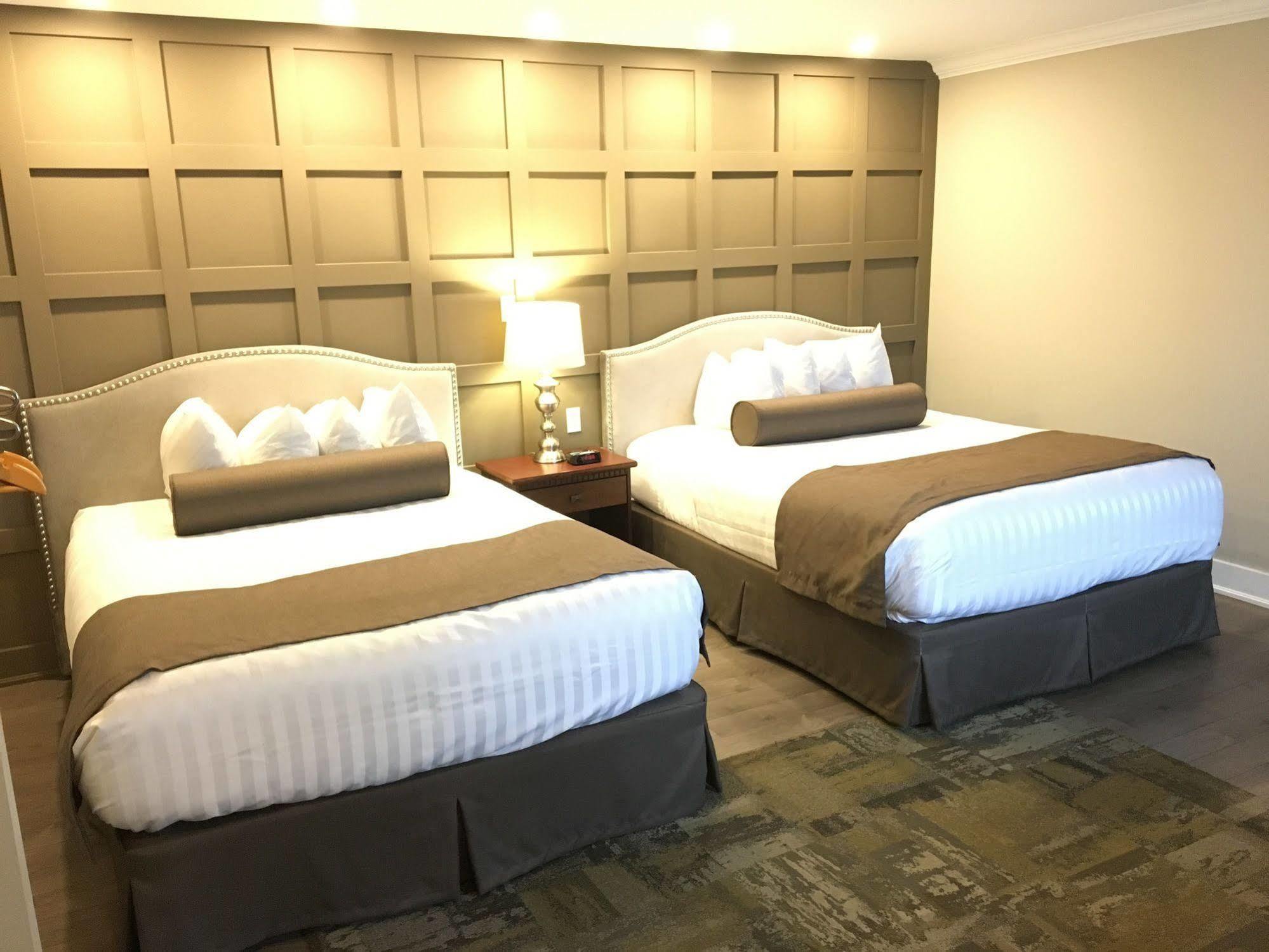 Willow Bend Motel トゥルーロ エクステリア 写真